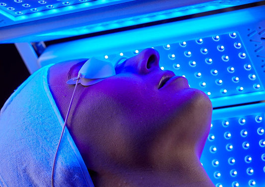 Blue Light Benefits and Potential Side Effects on Our Skin flawlesseternalbeauty